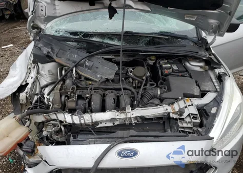 2015 Ford Focus S from USA, damaged, VIN 1FADP3E2XFL343002